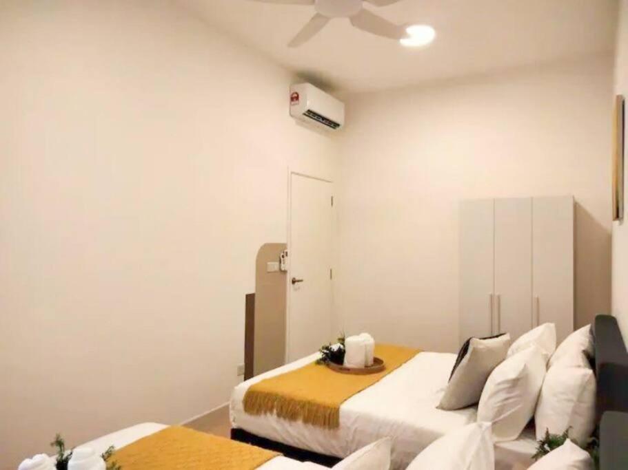 6 Pax Stylish At Continew Near To Trx And Pavilion Apartemen *