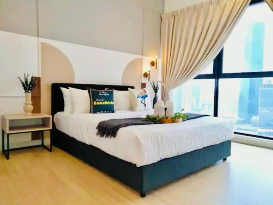 Apartemen 6 Pax Stylish At Continew Near To Trx And Pavilion