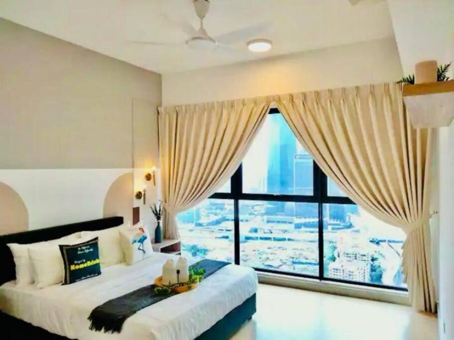Apartemen 6 Pax Stylish At Continew Near To Trx And Pavilion *